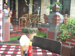 Restaurace v ubytování Warung Jojo and Homestay