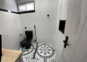 Ένα μπάνιο στο Refúgio Aconchegante no Recife, a Poucos Minutos da UFPE +8 φωτογραφίες