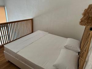 Postel nebo postele na pokoji v ubytování Sahil Kamp İstanbul Hotel