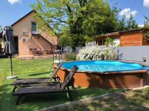 Vonkajšia záhrada v ubytovaní Gere House