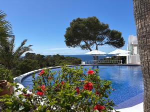 Fotografie z fotogalerie ubytování Hotel Village v destinaci Cala Vadella + 40 fotografií