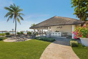 Zahrada ubytování Fujairah Rotana Resort & Spa - Al Aqah Beach