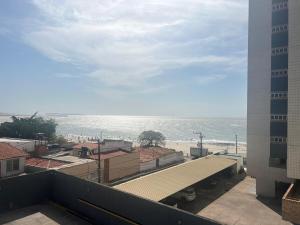海景或在公寓看到的海景