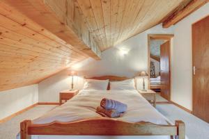 Fotografie z fotogalerie ubytování Self Catered Chalet with Indoor Pool v destinaci Essert-Romand