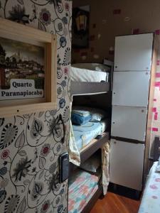 Hostel Trilhas e Rotas - a 150m da Avenida Paulista客房内的一张或多张床位