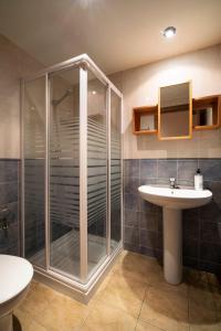 Ένα μπάνιο στο InmoCyma Mincholet bajo con terraza