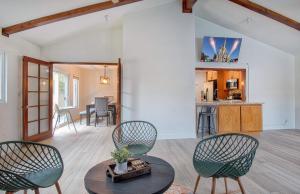 Μια τηλεόραση ή/και κέντρο ψυχαγωγίας στο F-64 California Vibes