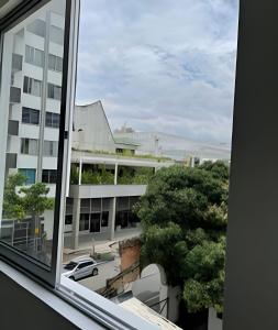 Το κτήριο όπου στεγάζεται  το διαμέρισμα
