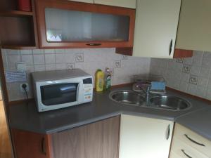 Kuchyň nebo kuchyňský kout v ubytování FEIDUM quarters rooms