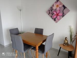 Posezení v ubytování Agréable studio 7 au penon proche plages