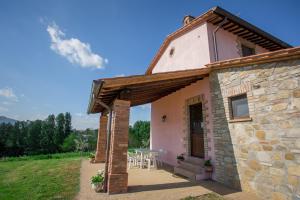 The building in which the country house is located