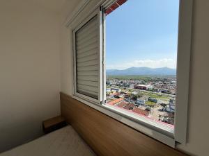 Nespecifikovaný výhled na hory nebo výhled na hory při pohledu z prázdninového domu