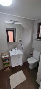 Kupaonica u objektu Apartment Allapera