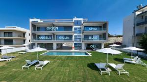 Bazén v ubytování Aquarama Pool Apts. nebo v jeho okolí