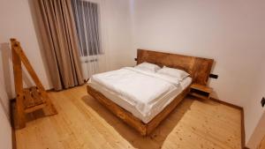 Ліжко або ліжка в номері Apart hotel In DIlijan , Designed by Khi