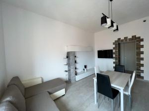 Μια τηλεόραση ή/και κέντρο ψυχαγωγίας στο Olbia Terranova - Apartments