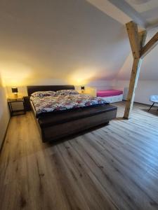 Ένα ή περισσότερα κρεβάτια σε δωμάτιο στο Bungalov Valentýna