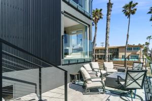 Μπαλκόνι ή βεράντα στο Luxury New Build with Stunning Ocean Views and Spa