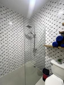 Ένα μπάνιο στο Habitacion 2 en Dani's Guest House