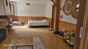 Postel nebo postele na pokoji v ubytování Maison entière 5 min de rennes