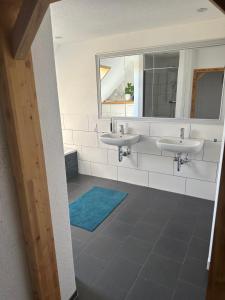 Ένα μπάνιο στο Ferienwohnung Style Natur Tier +37 φωτογραφίες