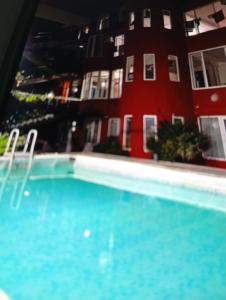 Bazén v ubytování Mariam Hotel nebo v jeho okolí