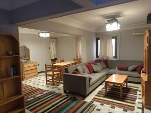 Χώρος καθιστικού στο fayrouz apartment