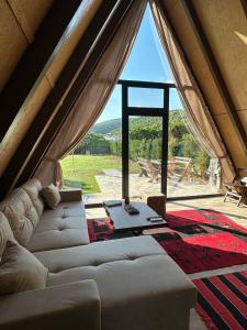 Posezení v ubytování Rent Cabin Miri + 4 fotografie