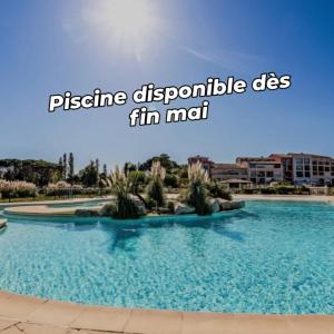 Bazén v ubytování Appartement Manieldi - Golfe de St-Tropez nebo v jeho okolí + 18 fotografií