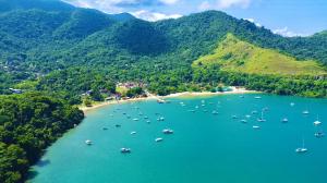 Φυσικό τοπίο κοντά σε αυτό το καταφύγιο