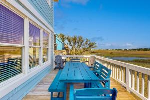Imagen de la galería de Once in a Blue Moon, en Holden Beach