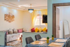 Ruang duduk di Residence Meuble Arrahma