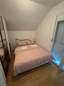Katil atau katil-katil dalam bilik di Holiday Village Ostrog