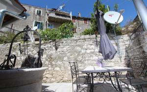 Patio alebo iná vonkajšia časť ubytovania Apartment Danalu