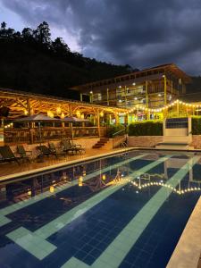 Bazén v ubytování Hotel Campestre la Playa nebo v jeho okolí