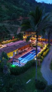 Bazén v ubytování Hotel Campestre la Playa nebo v jeho okolí