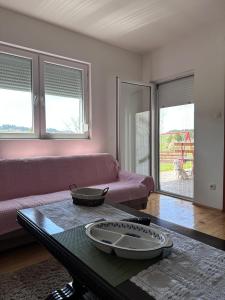 Khu vực ghế ngồi tại Vila Coka