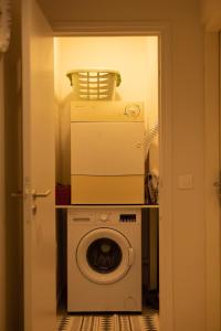AvaeMaraea Deluxe Apt 2BR 2BA with Pool View near Tahiti Airport的相册照片