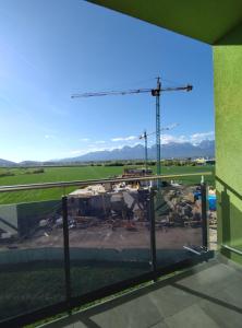 A general mountain view or a mountain view taken from Az apartmant