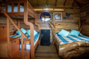 Postel nebo postele na pokoji v ubytování Hospedaje Casona Villa Alicia + 37 fotografií