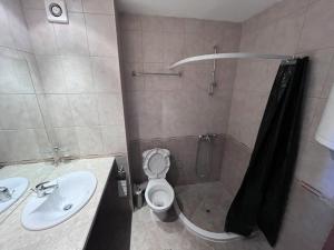 A bathroom at Julia Vigo Panorama apartments