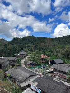 Landskap semula jadi dekat dengan rumah percutian