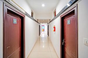 Fotografie z fotogalerie ubytování Super Townhouse Madikeri Fort Formerly Hotel Raj v destinaci Madikeri