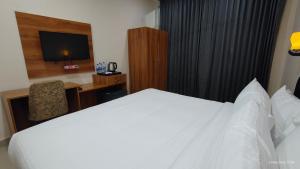AI 360 Degree Hotel客房内的一张或多张床位