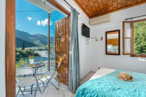 Gallery image of Myrtoo in Kyparíssion +38 photos