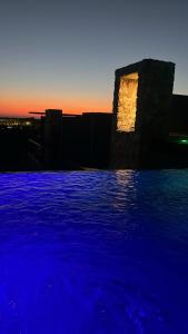 Luxury 2bdr Apt with Direct Pool in Paramar Blackの敷地内または近くにあるプール