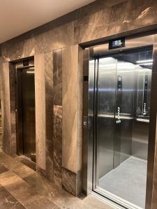 トゥルムにあるLuxury 2bdr Apt with Direct Pool in Paramar Blackのギャラリーの写真
