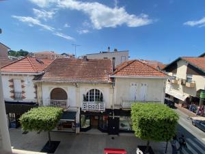 Zgradba, v kateri se nahaja apartma
