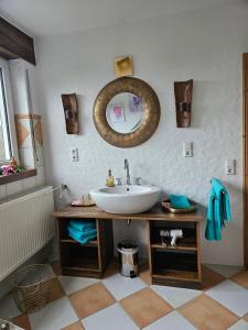 Koupelna v ubytování Gästehaus Senger + 37 fotografií
