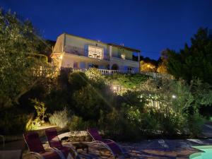 Swimmingpoolen hos eller tæt på La Galis